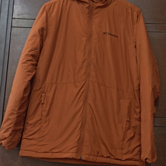 Columbia - Picture 2 of 8